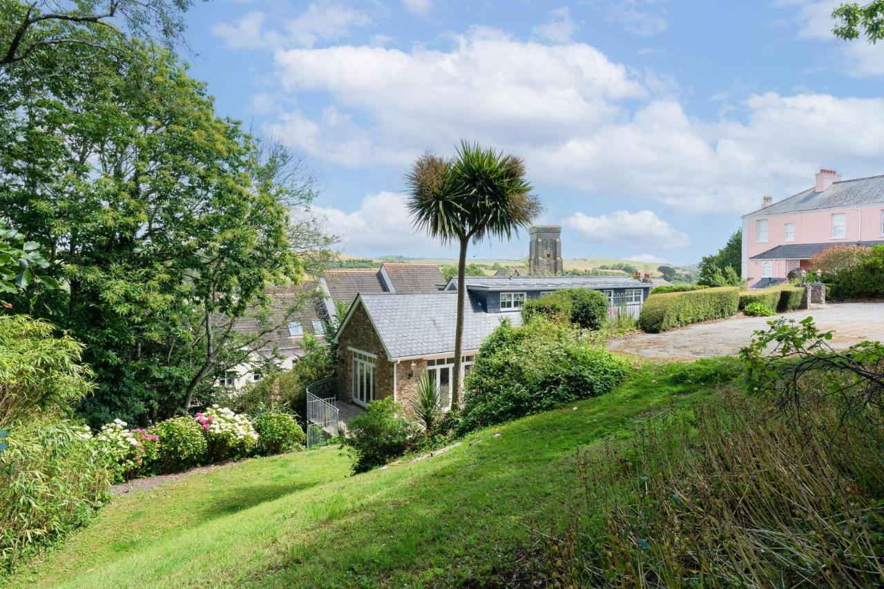 The Old Coach House Salcombe Villa Exterior photo