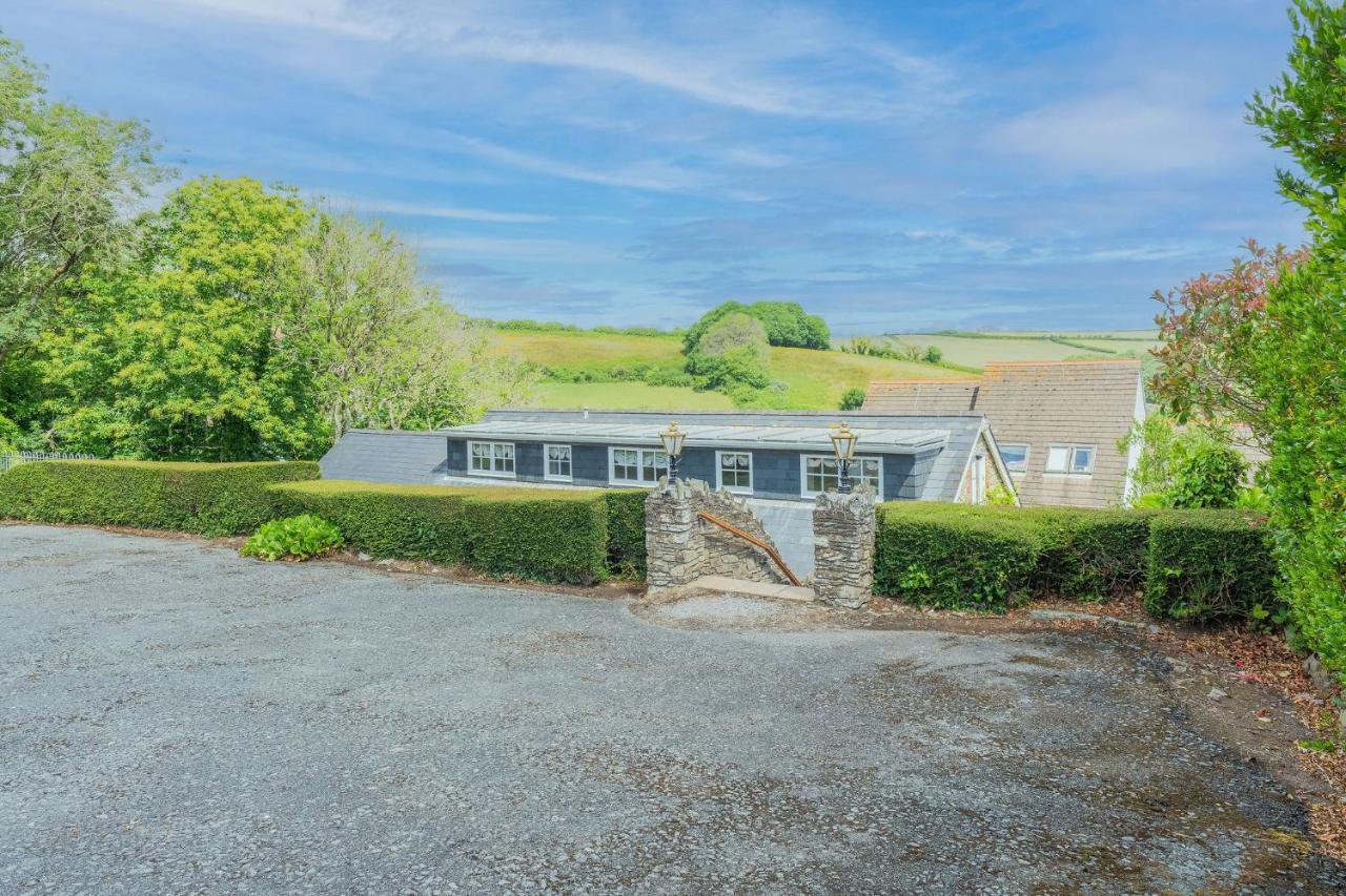 The Old Coach House Salcombe Villa Exterior photo